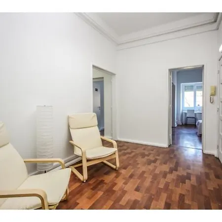 Houze Spacious 9 Bedroom Flat In Central Lisbon Apartamento